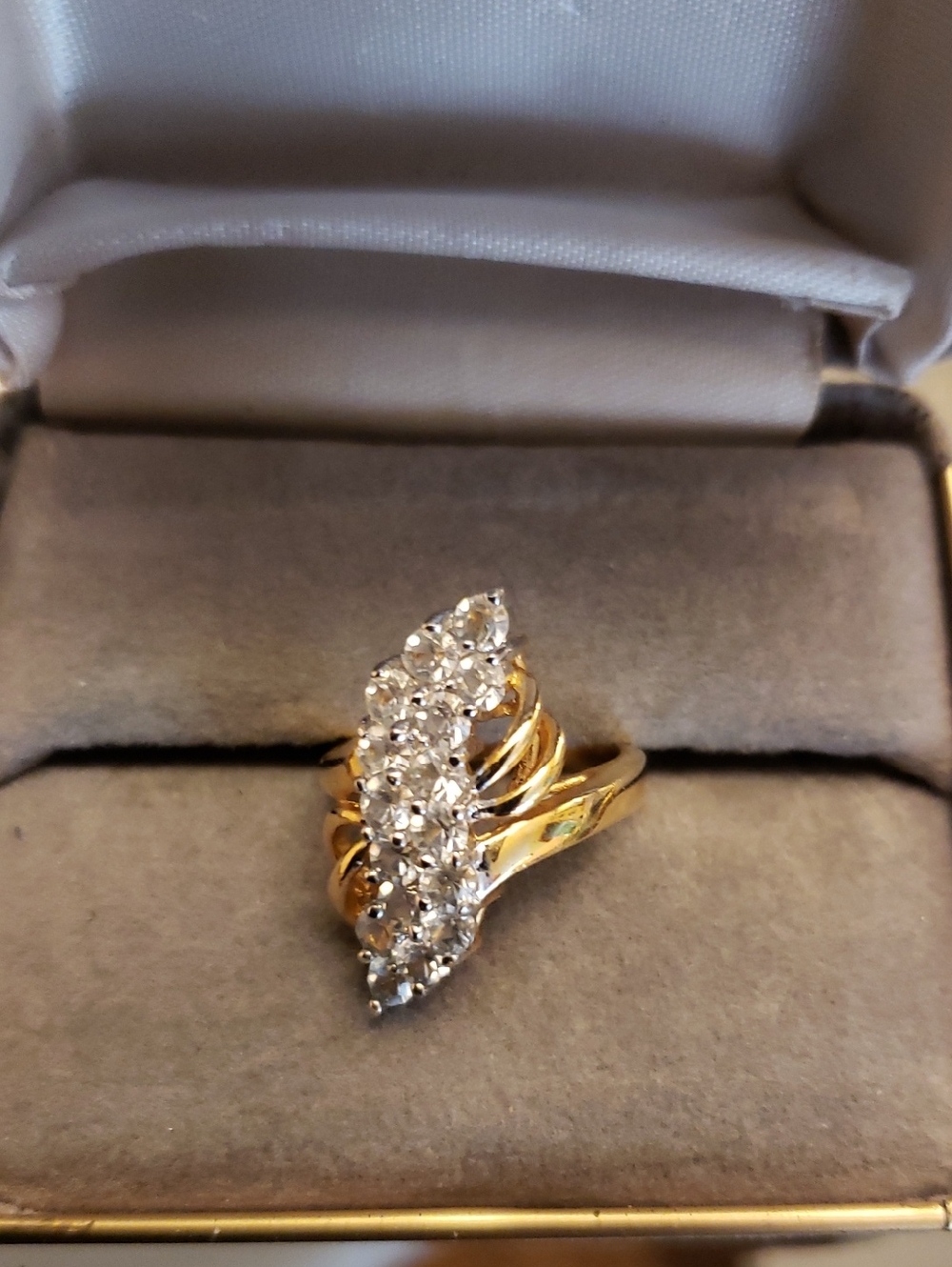 Elegant Gold and Silver Crystal Ring